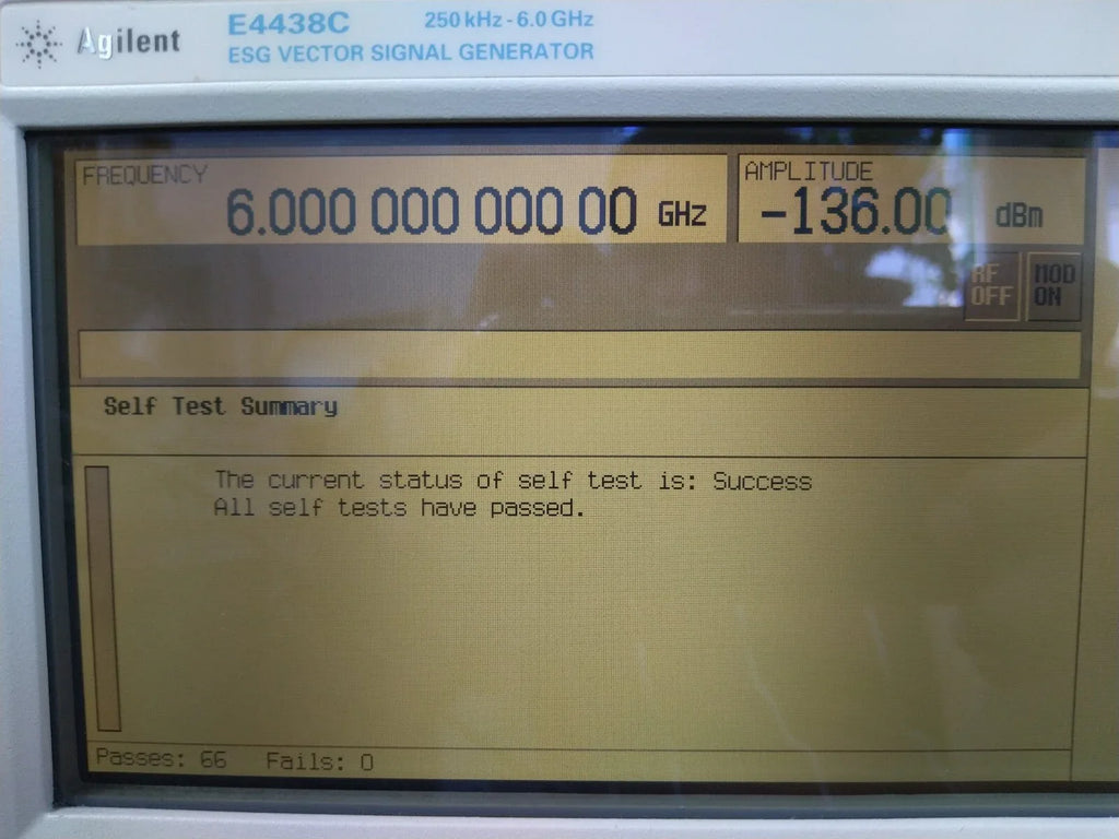 Agilent E4438C ESG Vector Signal Generator 250 kHz - 6 GHz with Options 506, 601, UNB, UNJ - ZYYKZ Test Equipment