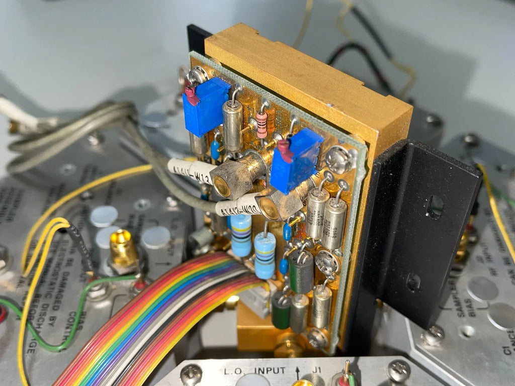 HP Agilent 5086-7231 Voltage Tuned Oscillator (VTO) Driver with Board & 2 SMB Cables for HP 8516A - ZYYKZ Test Equipment