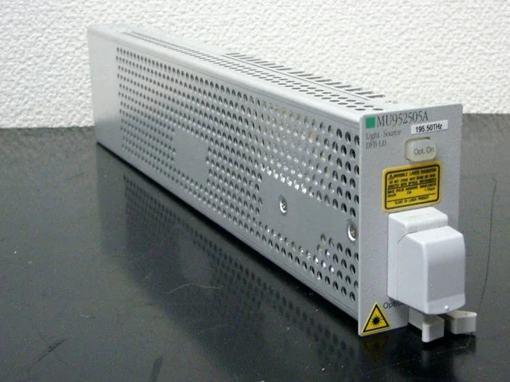 ANRITSU MU952505A Tunable Laser Light Source 1530nm-1535nm - ZYYKZ Test Equipment