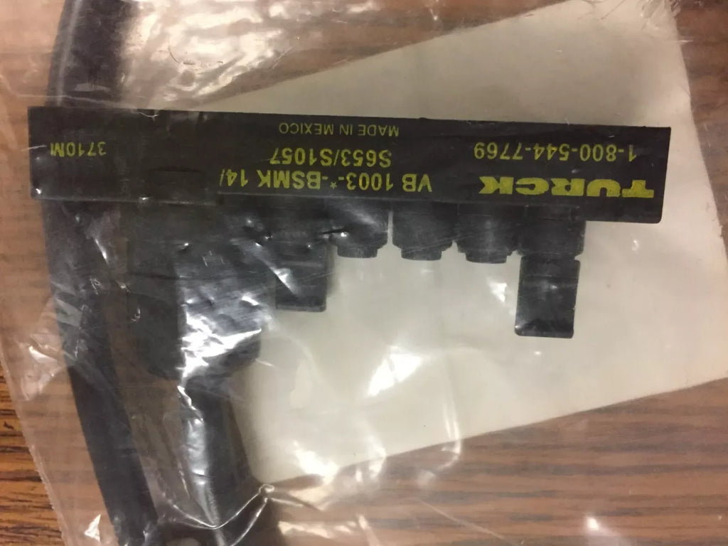 Turck VB 1003-0.6-BSMK 14/S653/S1057 10-Port Industrial Junction Box - ZYYKZ Test Equipment