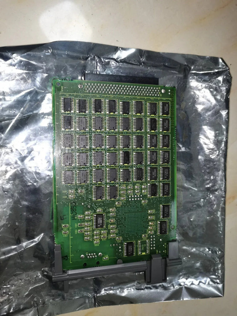 FANUC A20B-8100-0530 CNC Control Board Module - ZYYKZ Test Equipment