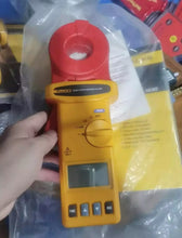 Load image into Gallery viewer, FLUKE 1630 Earth Ground Clamp Meter with 1000A AC Current Range - ZYYKZ Test Equipment