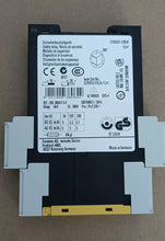 Load image into Gallery viewer, Siemens Safety Relay Module 3TK2821-1CB30 for Industrial Automation - ZYYKZ Test Equipment