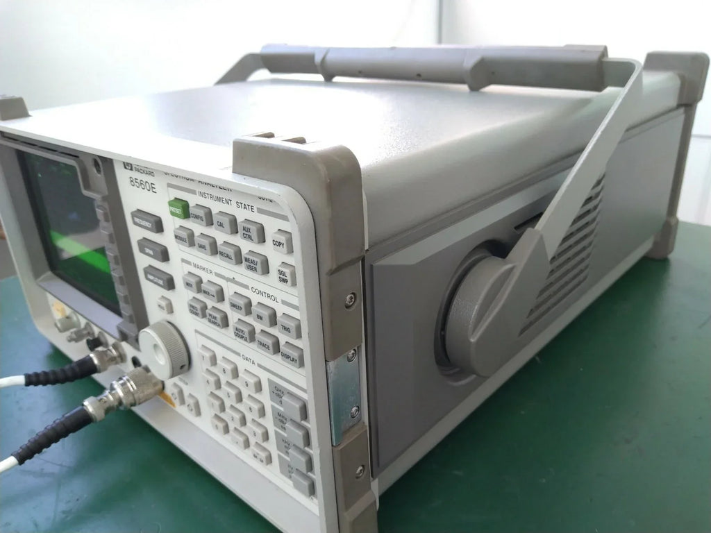 HP Agilent 8560E Spectrum Analyzer 30 Hz - 2.9 GHz, 3170 Hours Usage - ZYYKZ Test Equipment