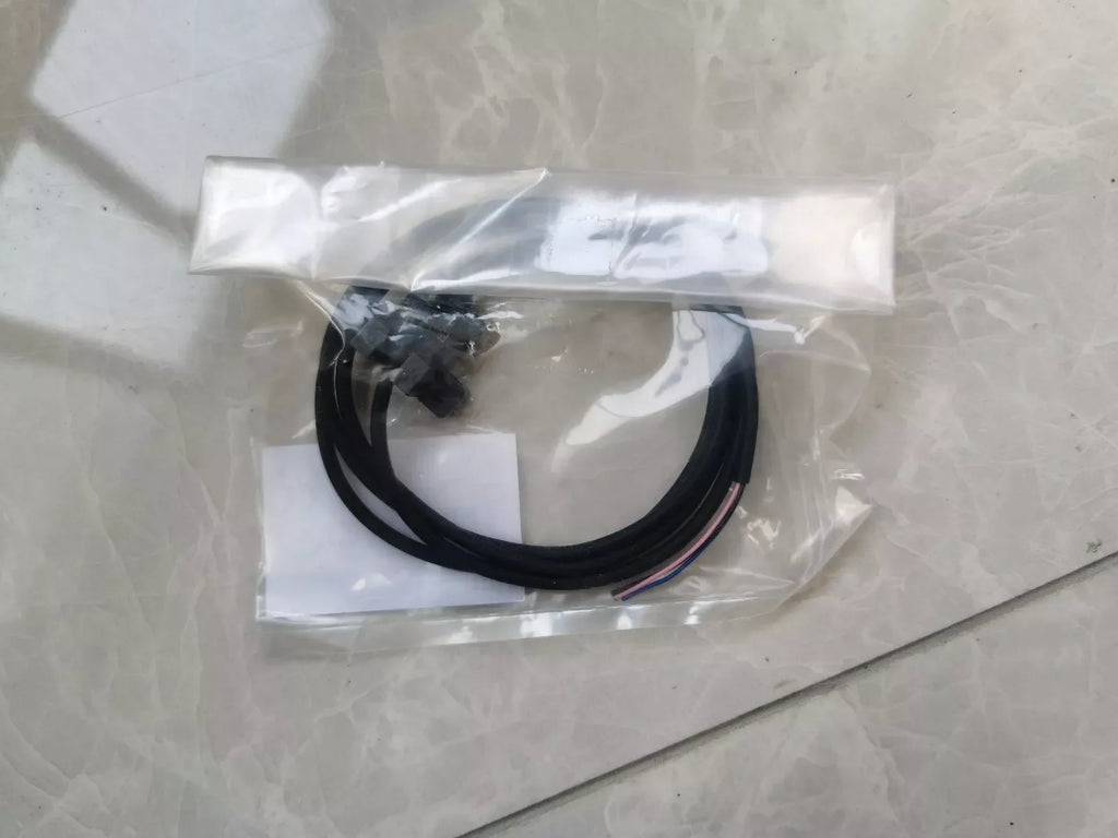 OMRON EE-SX671-WR Photo Micro Sensor with High-Speed Response - ZYYKZ Test Equipment