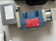 Load image into Gallery viewer, MOOG R40KO2M0NSP2 D634-319C Compatible Replacement Actuator - ZYYKZ Test Equipment
