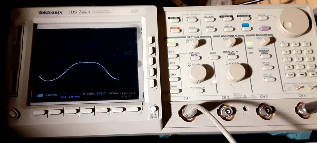 Tektronix TDS744A Oscilloscope LCD Display Upgrade Module - ZYYKZ Test Equipment