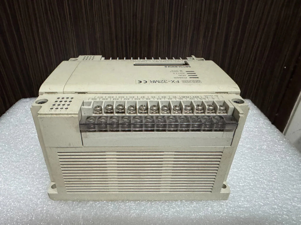 Advanced Programmable Logic Controller (PLC) for Industrial Automation - ZYYKZ Test Equipment
