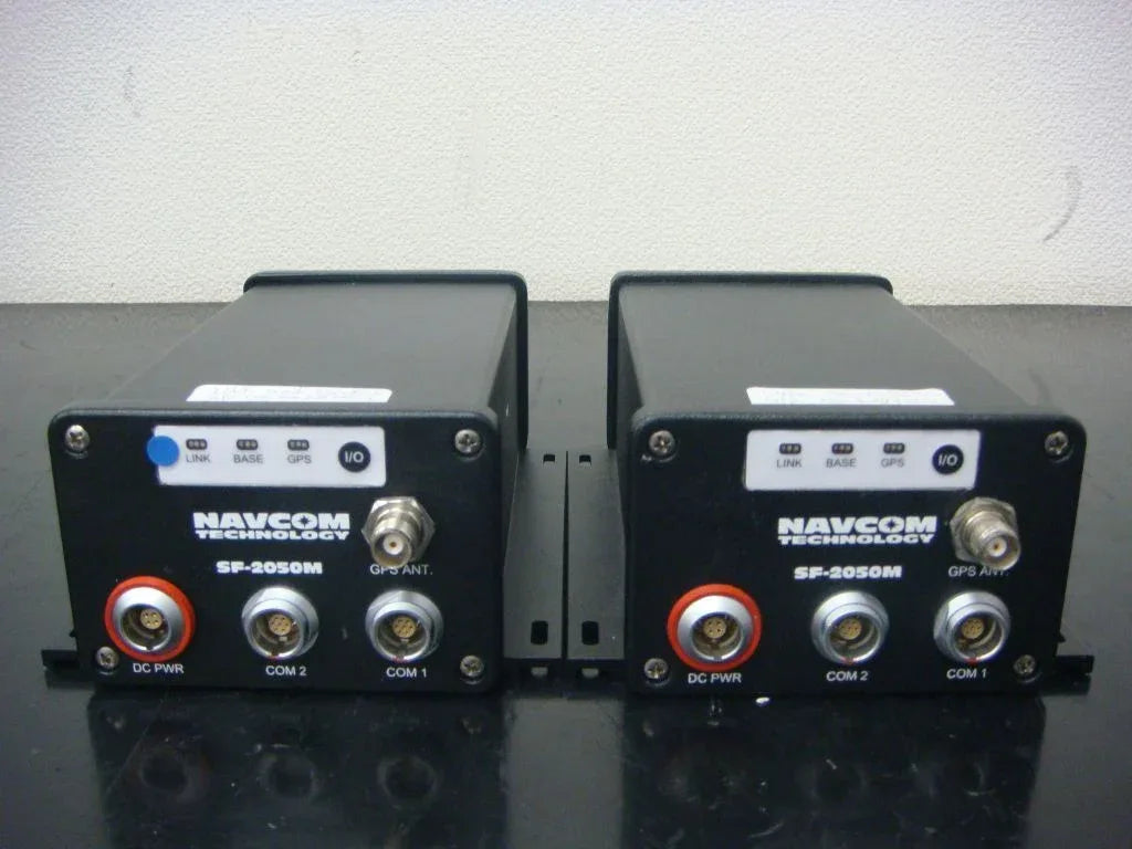 Navcom SF2050M High-Precision GPS Receiver - ZYYKZ Test Equipment