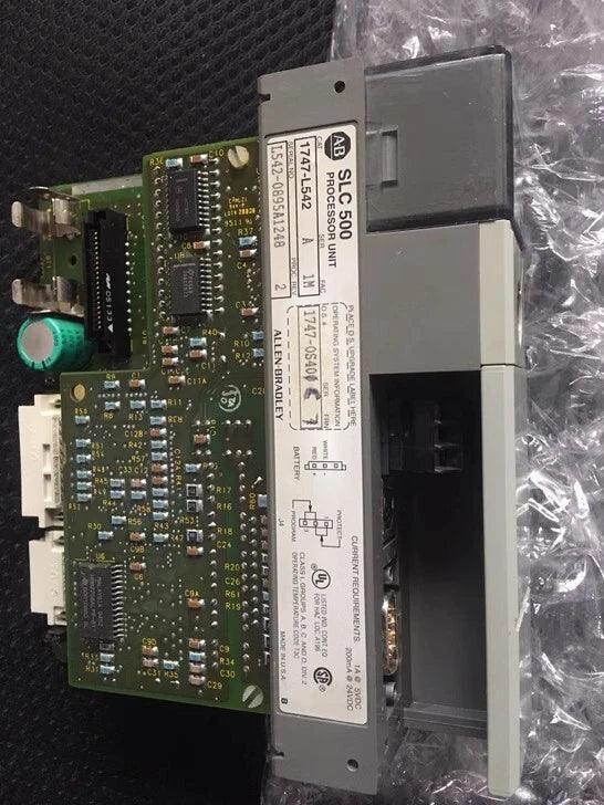 Allen-Bradley 1747-L542 PLC Module - Tested Functional, Plastic Housing - ZYYKZ Test Equipment