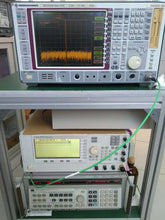 Load image into Gallery viewer, FSEA20 Portable Spectrum Analyzer with 20 MHz to 2.4 GHz Frequency Range - ZYYKZ Test Equipment