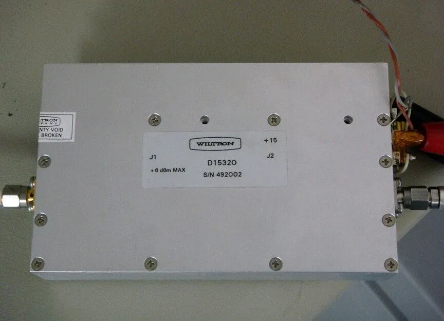 WILTRON D15320 High-Speed Sampler Driver Amplifier - ZYYKZ Test Equipment