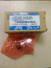 Load image into Gallery viewer, YORK 025-28678-006 High-Accuracy Pressure Transducer - ZYYKZ Test Equipment