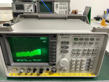 Load image into Gallery viewer, Agilent Keysight 8565E Spectrum Analyzer 9 kHz - 50 GHz with 85620A Module - ZYYKZ Test Equipment