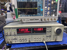 Load image into Gallery viewer, Stanford Research Systems SR810 DSP Lock-In Amplifier with Calibration - ZYYKZ Test Equipment