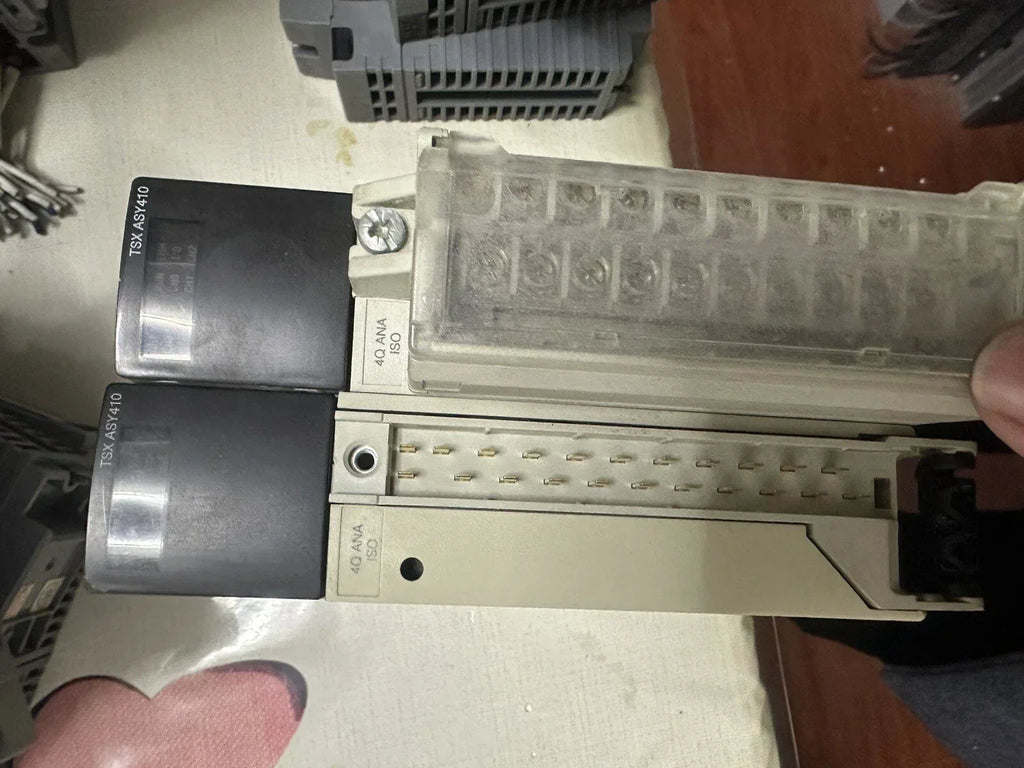 Modicon Premium TSXASY410 Communication Module - 4 Ports - ZYYKZ Test Equipment