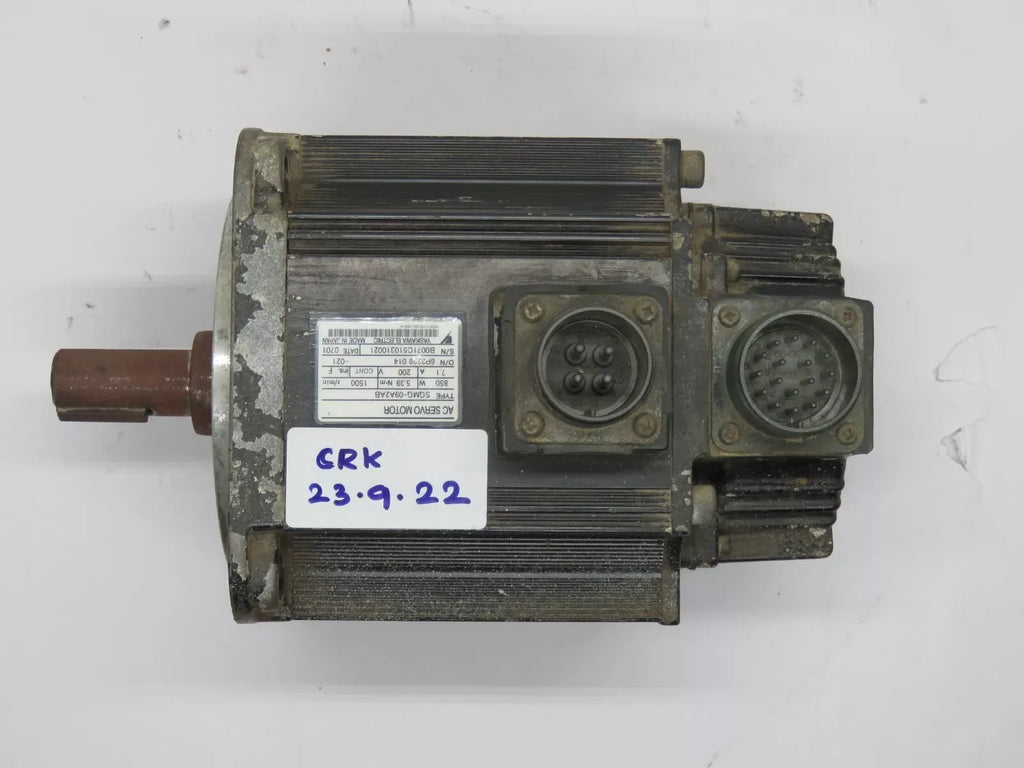 Yaskawa SGMG-09A2AB Synchronous AC Servo Motor 5.39 Nm 1500 RPM - ZYYKZ Test Equipment