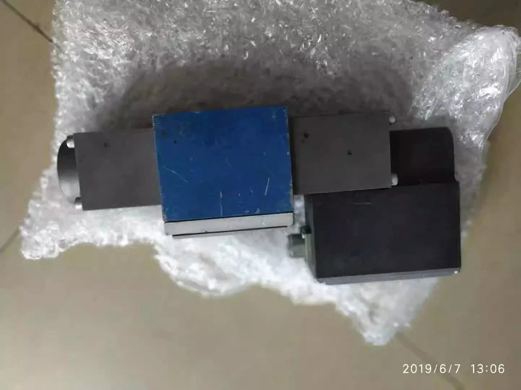 Rexroth 4WRSE 10 Q00-32 Hydraulic Directional Control Valve - ZYYKZ Test Equipment