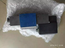 Load image into Gallery viewer, Rexroth 4WRSE 10 Q00-32 Hydraulic Directional Control Valve - ZYYKZ Test Equipment