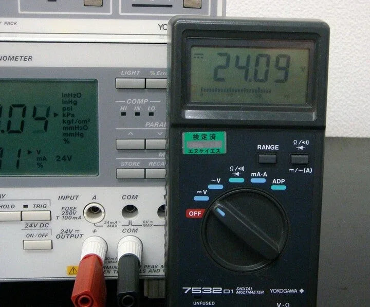 Yokogawa MT220 Digital Manometer - Precision Pressure Measurement - ZYYKZ Test Equipment