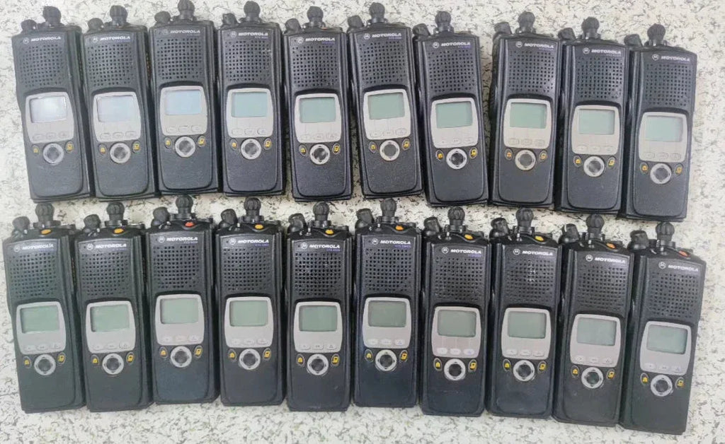 Motorola XTS 5000 Digital Two-Way Radio, 806-870 MHz, 2800 mW - ZYYKZ Test Equipment