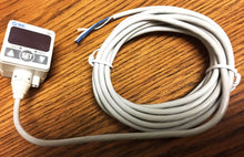 Load image into Gallery viewer, SMC ISE40-M5-22L Digital Pressure Switch with High Precision - ZYYKZ Test Equipment