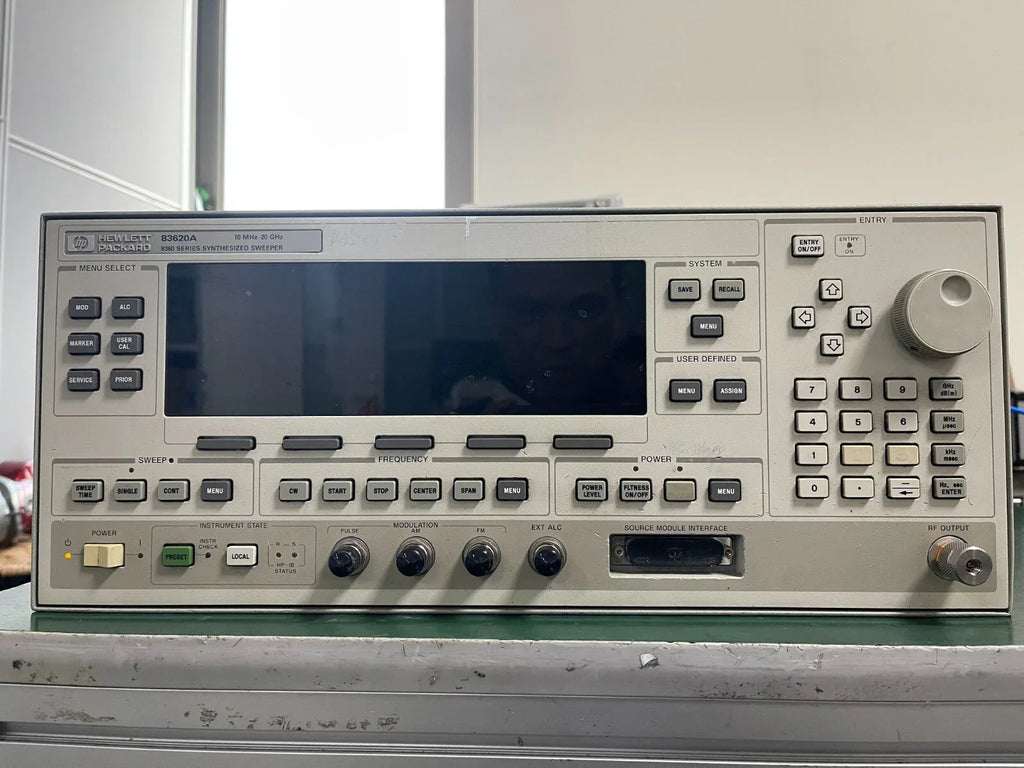HP Agilent 83620A Synthesized Sweep Signal Generator 10 MHz to 20 GHz - ZYYKZ Test Equipment