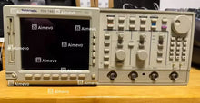 Load image into Gallery viewer, Tektronix TDS744A Digital Oscilloscope 500 MHz 4 Channels - ZYYKZ Test Equipment