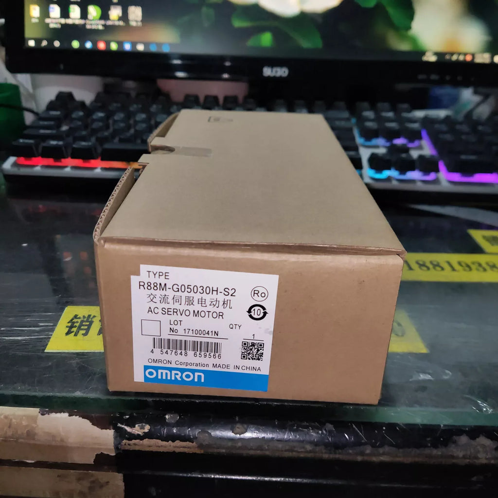 Omron R88M-G05030H-S2 Precision Servo Motor 3000 RPM, 50W - ZYYKZ Test Equipment