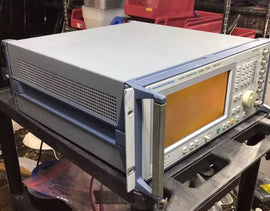 Rohde & Schwarz SMIQ02E Signal Generator 300 kHz to 2.2 GHz - ZYYKZ Test Equipment