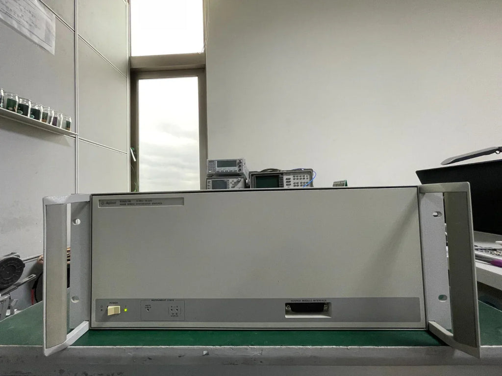 Agilent 83651B Synthesized Sweeper 45MHz to 50GHz Signal Generator - ZYYKZ Test Equipment