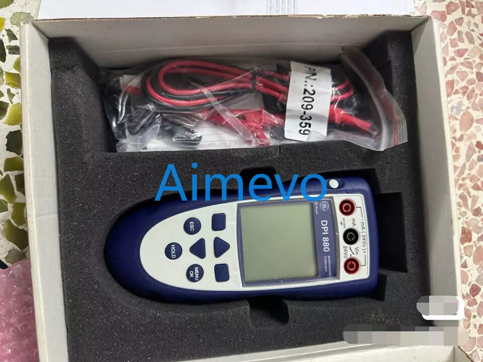 GE Druck DPI 880 Multifunction Calibrator for Temperature and Pressure