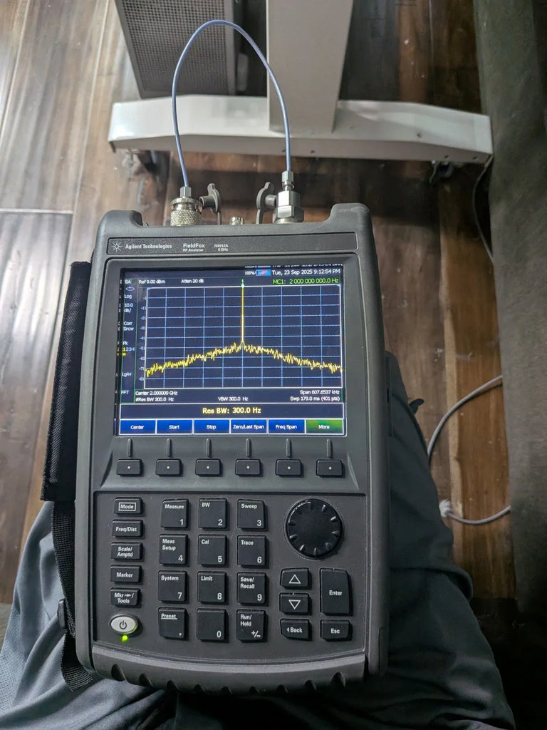 Keysight FieldFox N9912A Spectrum Network Analyzer – Calibrated with Max Options - ZYYKZ Test Equipment