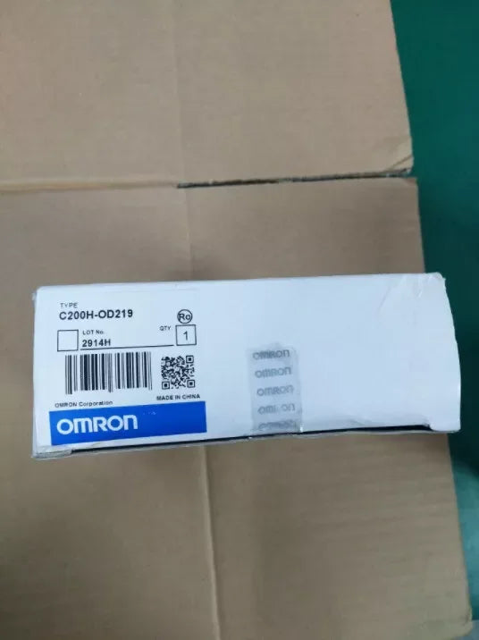 OMRON C200H-OD219 Digital Output PLC Module - New, Fast Shipping - ZYYKZ Test Equipment