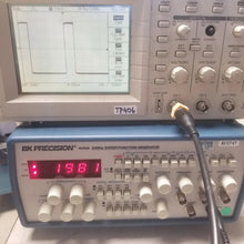 Load image into Gallery viewer, BK Precision 4040A 20 MHz Sweep Function Generator with Variable Frequency - ZYYKZ Test Equipment