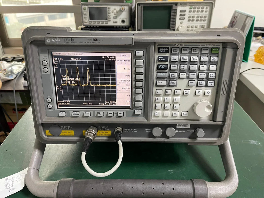 Agilent ESA E4405B Spectrum Analyzer, 9kHz - 13.2GHz Frequency Range - ZYYKZ Test Equipment