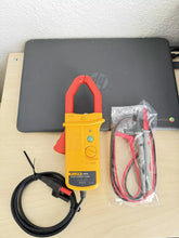 Load image into Gallery viewer, Fluke I1010 AC/DC Current Clamp Meter with Test Leads - ZYYKZ Test Equipment