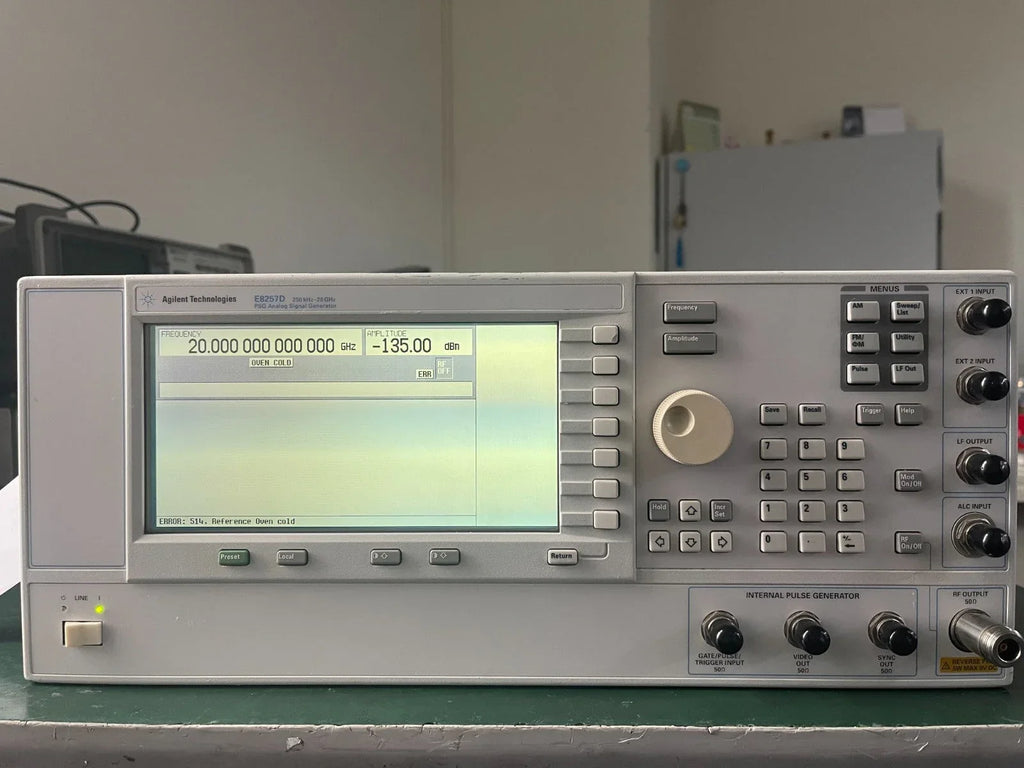 Agilent E8257D PSG Analog Signal Generator 250 KHz - 20 GHz - ZYYKZ Test Equipment