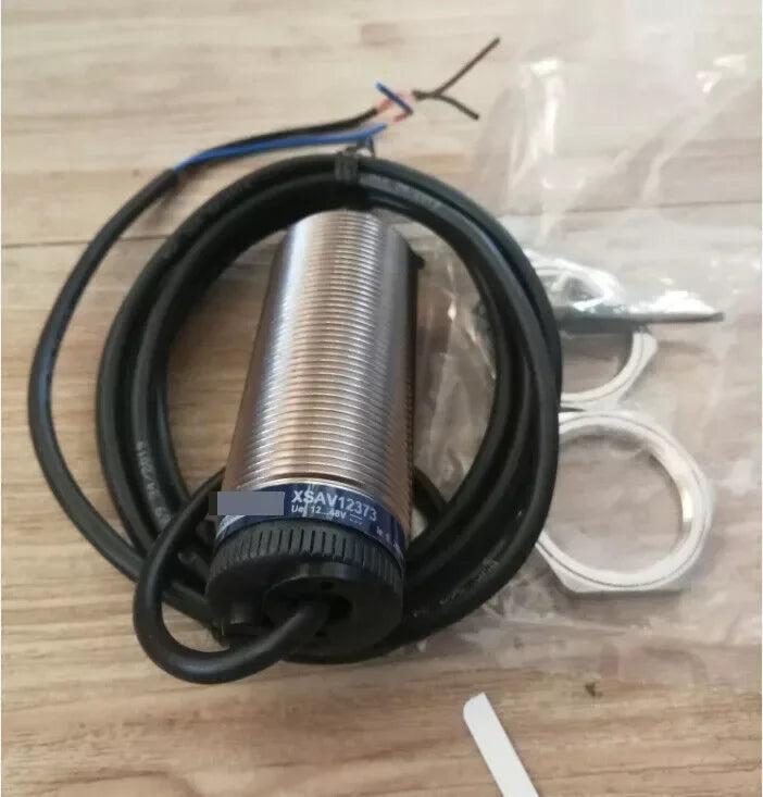 Schneider XSA-V12373 Proximity Switch Speed Sensor - Industrial Automation - ZYYKZ Test Equipment