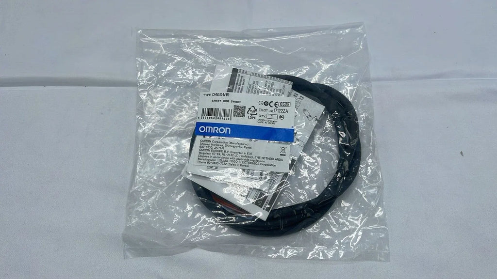Omron Safety Door Switch - Industrial Safety Interlock Switch - ZYYKZ Test Equipment