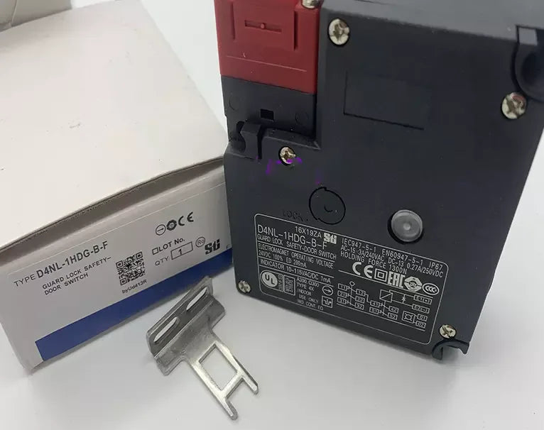 Omron D4NL-1HDG-B-F Electromagnetic Lock Safety Door Switch with High Durability - ZYYKZ Test Equipment