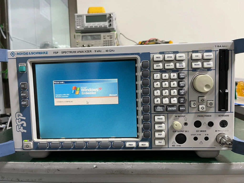 Rohde & Schwarz FSP40 Spectrum Analyzer - 9KHz to 40GHz, Model 1164.4391.40 with FSP-B3 Option - ZYYKZ Test Equipment