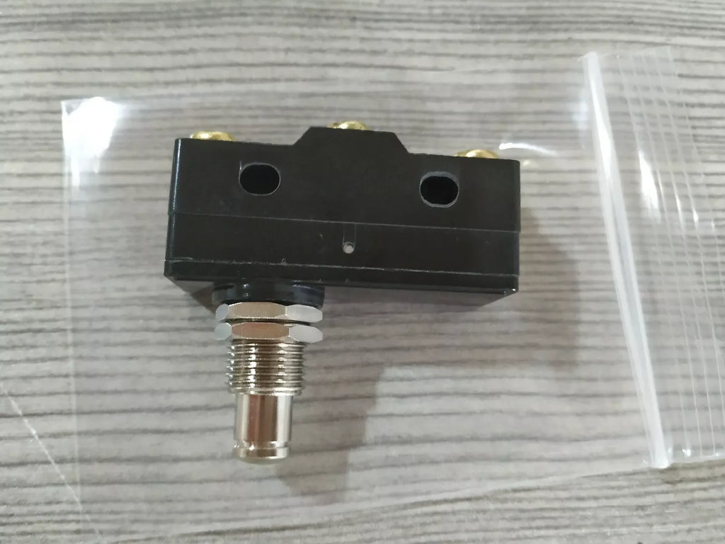 CHNT YBLXW-5/11M Miniature Circuit Breaker 11A Single Pole 230/400V - ZYYKZ Test Equipment