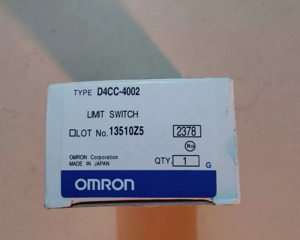 Omron D4CC-4002 Industrial Limit Switch - Durable & Reliable - ZYYKZ Test Equipment