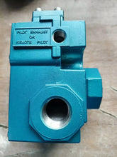 Load image into Gallery viewer, S6C-53-RA Pneumatic Control Valve - Precision Air Flow Regulator - ZYYKZ Test Equipment