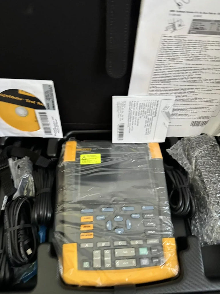 Fluke 190M-4 4-Channel 200 MHz Medical ScopeMeter Oscilloscope - ZYYKZ Test Equipment