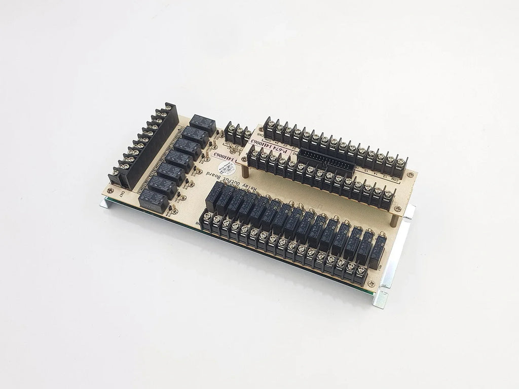 Tokyo U-8226S Precision Temperature Monitoring Controller - ZYYKZ Test Equipment