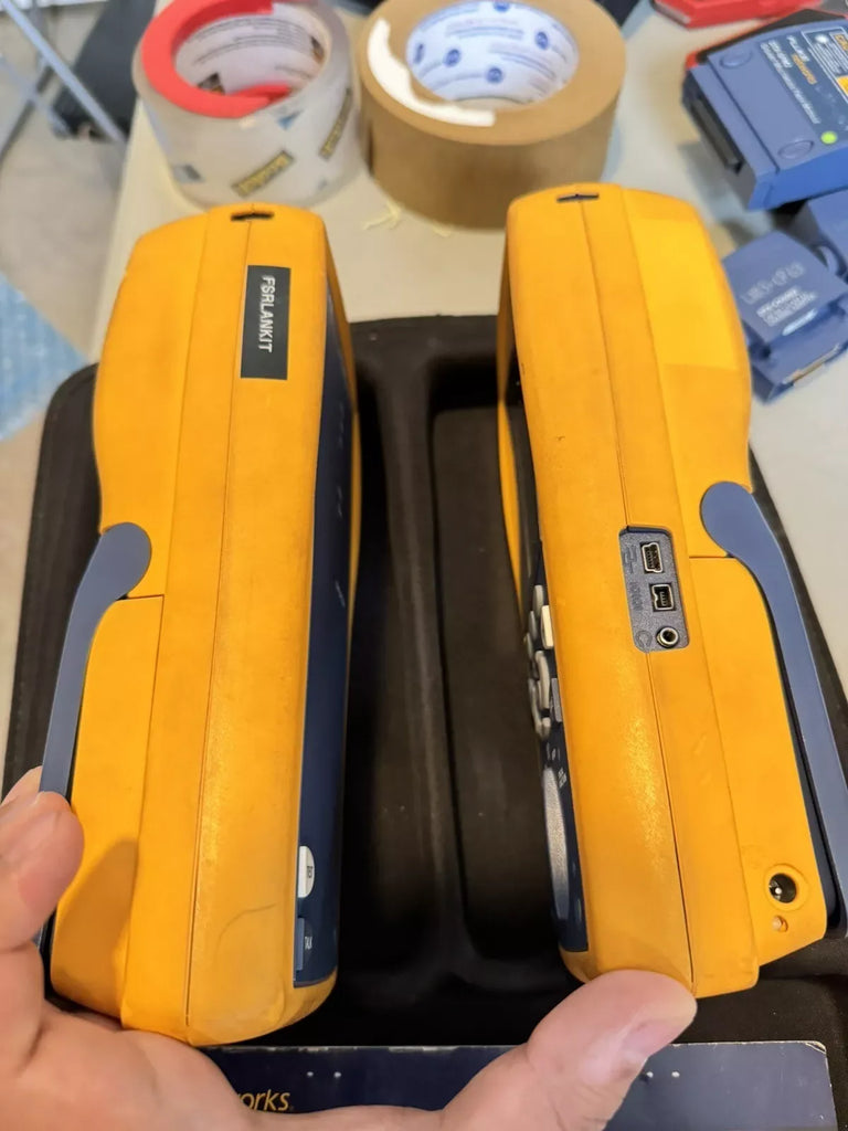 Fluke Networks DTX-1800 CableAnalyzer Cat6/Cat6a Certification Test Set with DTX-PLA002 & DTX-CHA002 Accessories - ZYYKZ Test Equipment