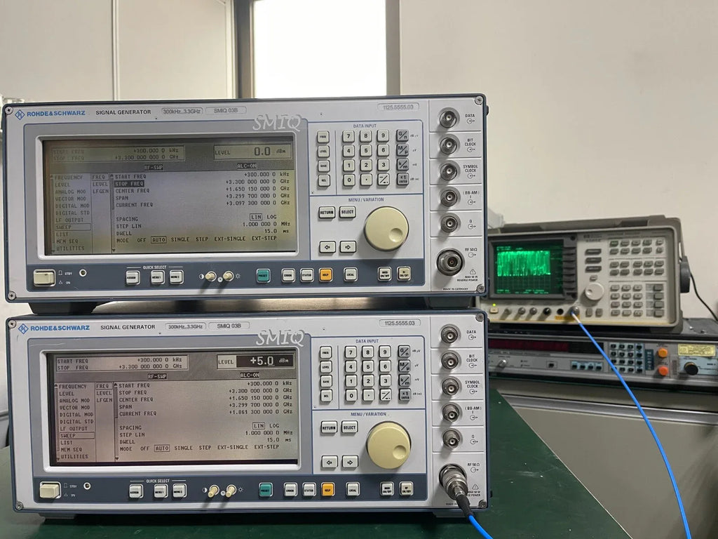 Rohde & Schwarz SMIQ03B Vector Signal Generator 300 kHz to 3.3 GHz - ZYYKZ Test Equipment