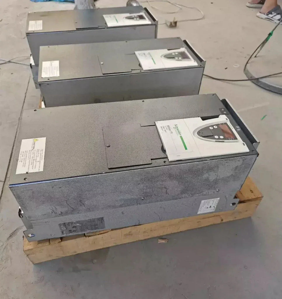 Schneider Electric ATV71HD37N4Z Variable Speed Drive - 37 kW, 480V - ZYYKZ Test Equipment